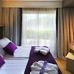 Ξενοδοχείο Boutique Adoral 4*