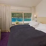 Boutique Adoral