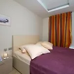 Boutique Adoral