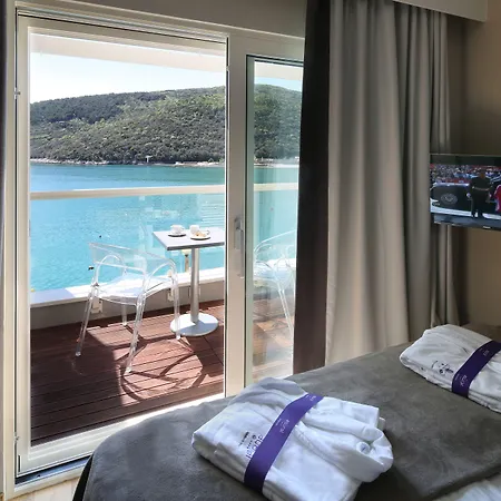 Hotel Boutique Adoral 4*
