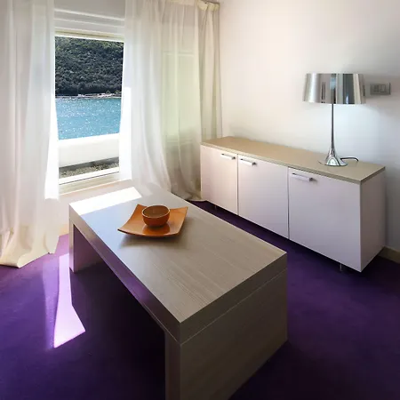 Boutique Adoral Rabac