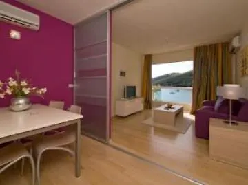 Boutique Adoral Rabac