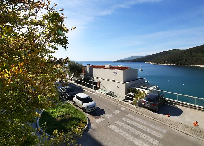 Boutique Adoral Hotel 4*