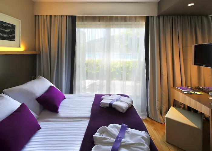 Hotel Boutique Adoral 4*