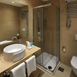 Boutique Adoral