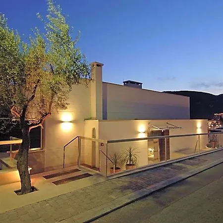 Boutique Adoral 4*